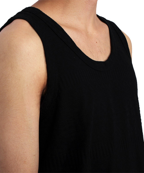 ８(eight)（エイト）の「ロング丈 タンクトップ ジャガード柄（タンクトップ・メンズ・ブラック/ホワイト/カーキ・MEDIUM/LARGE/X-LARGE）」の10枚目の写真