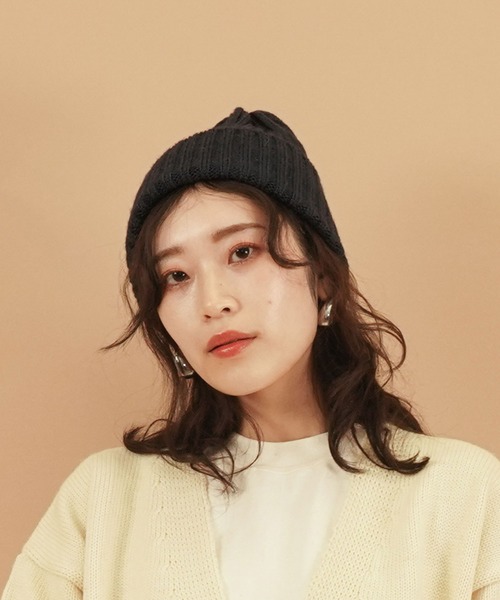 HIGHLAND 2000(ハイランドトゥーサウザンド)の「HIGHLAND 2000 リブ編み ニット帽 BW 001 Bobcap(ニットキャップ/ビーニー・レディース・グリーン系その他/ピンク系その他3/ブラック系その他/グレー/ラベンダー/レモンイエロー/キナリ/ネイビー/サックスブルー/ホワイト/ブラック/ライトグレー/キャメル/イエロー系その他/ピンク系その他/ピンク系その他2/オレンジ系その他/ブラウン系その他/オリーブ・FREE)」の3枚目の写真