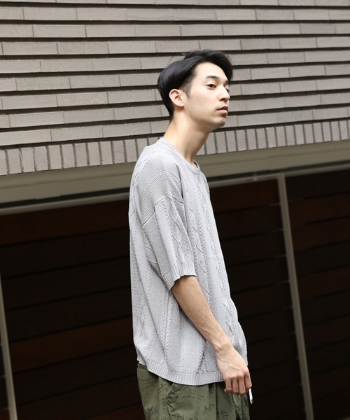 niko and...（ニコアンド）の「アラン柄半袖プルオーバーニット（ニット/セーター・メンズ・ネイビー/グレー/アイボリー・MEDIUM/LARGE）」の2枚目の写真