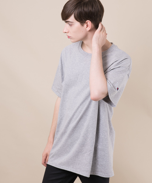 Champion（チャンピオン）の「【champion】 チャンピオンヘビー コットン 無地 ビッグシルエット 半袖Tシャツ（Tシャツ/カットソー・メンズ・ホワイト/ブラック/グレー/レッド・LARGE/X-LARGE）」の4枚目の写真