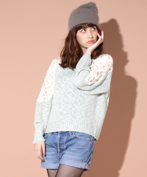 LAGUNAMOON(ラグナムーン)の「ショルダーカッティングレースニット (ニット/セーター・レディース・ミント/ベージュ/サックスブルー・FREE)」の4枚目の写真