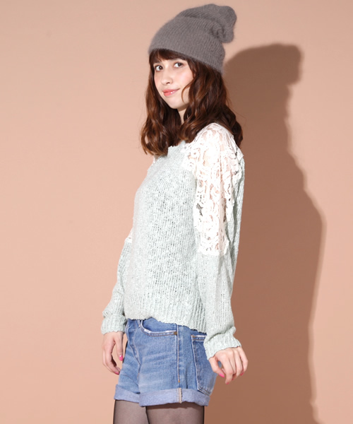 LAGUNAMOON(ラグナムーン)の「ショルダーカッティングレースニット (ニット/セーター・レディース・ミント/ベージュ/サックスブルー・FREE)」の6枚目の写真