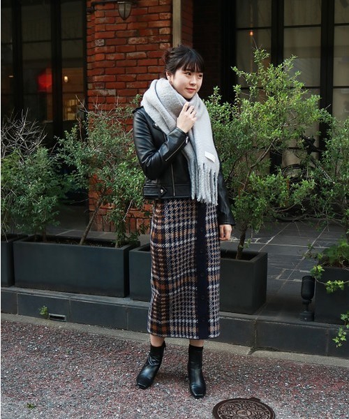 TODAYFUL（トゥデイフル）の「チェックニットスカート（スカート・レディース・ネイビー/ブラウン・FREE）」の6枚目の写真