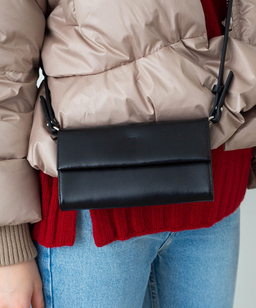 YAHKI（ヤーキ）の「【YAHKI(ヤーキ)】《STUDIOUS別注》お財布ショルダーミニバッグ YH-246（ショルダーバッグ・レディース・ブラック/ベージュ・FREE）」の4枚目の写真