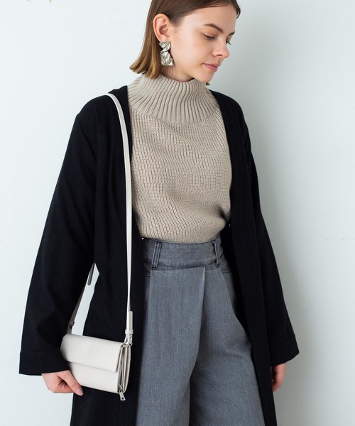 YAHKI（ヤーキ）の「【YAHKI(ヤーキ)】《STUDIOUS別注》お財布ショルダーミニバッグ YH-246（ショルダーバッグ・レディース・ブラック/ベージュ・FREE）」の5枚目の写真