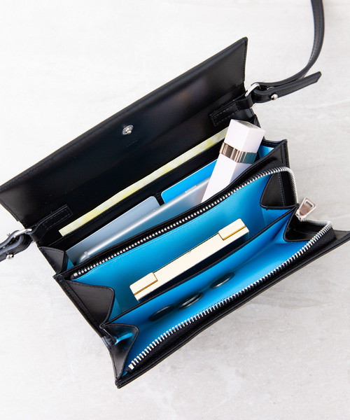 YAHKI（ヤーキ）の「【YAHKI(ヤーキ)】《STUDIOUS別注》お財布ショルダーミニバッグ YH-246（ショルダーバッグ・レディース・ブラック/ベージュ・FREE）」の7枚目の写真