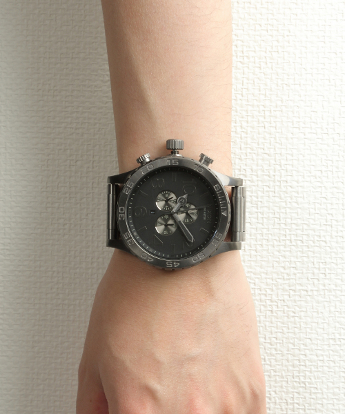 NIXON(ニクソン)の「THE 51-30 CHRONO(アナログ腕時計・メンズ・ゴールド系その他/ブラック系その他/ゴールド/ピンクゴールド/ガンメタ/その他1/その他2/スミクロ/ブラック系その他2/グレー系その他・FREE)」の10枚目の写真