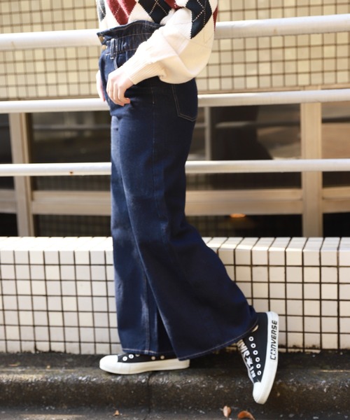 apres jour(アプレジュール)の「デニムワイドパンツ【ZOZOTOWN限定アイテム】(デニムパンツ・レディース・ブラック/オフホワイト/インディゴブルー・フリー)」の4枚目の写真
