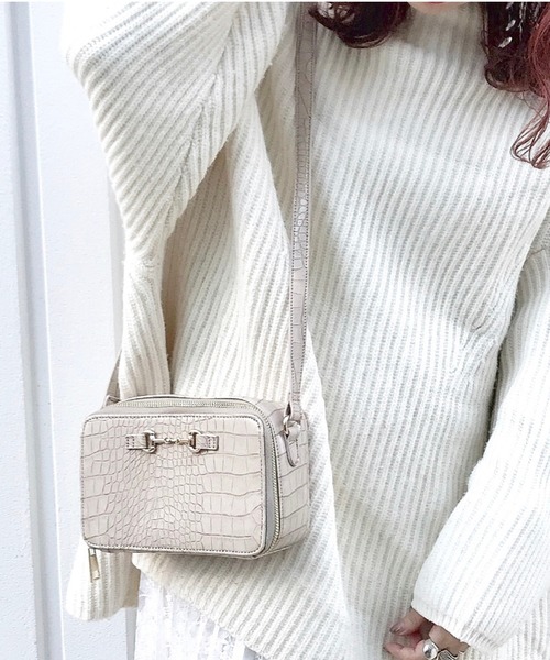 archives（アルシーヴ）の「クロコスクエアショルダー（ショルダーバッグ・レディース・ブラック/ブラウン/グレー系その他・MEDIUM）」の11枚目の写真