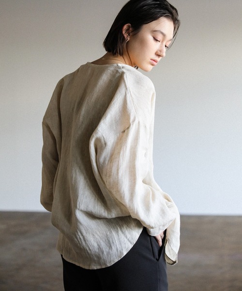 美品✨24SS Plantation リネンキャンバス ノーカラーブラウス 黒 美品✨24SS Plantation リネンキャンバス ノーカラーブラウス 黒 美品