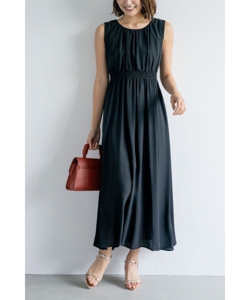 M.deux（エムドゥ）の「M.deuxの女神ワンピース/大人のきれいめワンピース（ワンピース・レディース・カーキ/マスタード/オフホワイト/ライトピンク/ブルー/ダークブラウン/キャメル/サックスブルー/ピンクベージュ/ネイビー/ラベンダー/グレイッシュベージュ/ライトグリーン/ピンク/グリーン/ベージュ/ライトイエロー/ブラック・MEDIUM）」の3枚目の写真