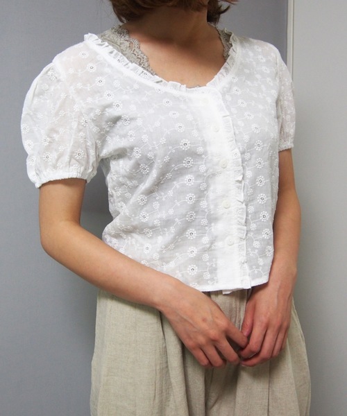 sakishimatokyo(サキシマトーキョー)の「【ZOZO限定】サキシマamp「ハナガラノマエガアクブラウス」(シャツ/ブラウス・レディース・ホワイト/ライトグリーン・FREE)」の10枚目の写真