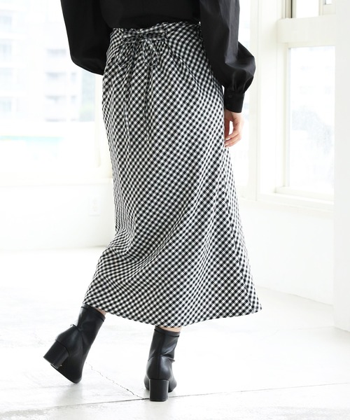 one after another NICE CLAUP(ワンアフターアナザーナイスクラップ)の「うしろレースアップチューリップスカート(スカート・レディース・アイボリー/ブラック系その他/モカ/グリーン系その他/ベージュ系その他/ブラウン系その他/チェック・FREE)」の7枚目の写真