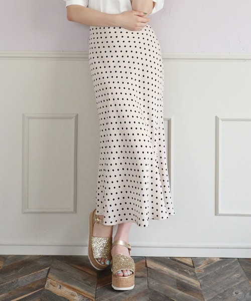 one after another NICE CLAUP(ワンアフターアナザーナイスクラップ)の「うしろレースアップチューリップスカート(スカート・レディース・アイボリー/ブラック系その他/モカ/グリーン系その他/ベージュ系その他/ブラウン系その他/チェック・FREE)」の8枚目の写真