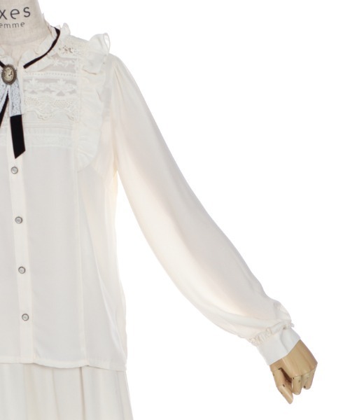 axes femme(アクシーズファム)の「ブローチ付ヴィンテージBL(シャツ/ブラウス・レディース・ブラック/グレー/ワイン/キナリ/ピンク/ラベンダー・MEDIUM/LARGE)」の16枚目の写真