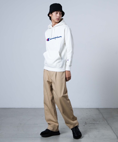 Champion(チャンピオン)の「WEGO/Champion 起毛ロゴプルパーカー(パーカー・メンズ・ホワイト/ブラック/ダークグリーン・LARGE/MEDIUM)」の5枚目の写真