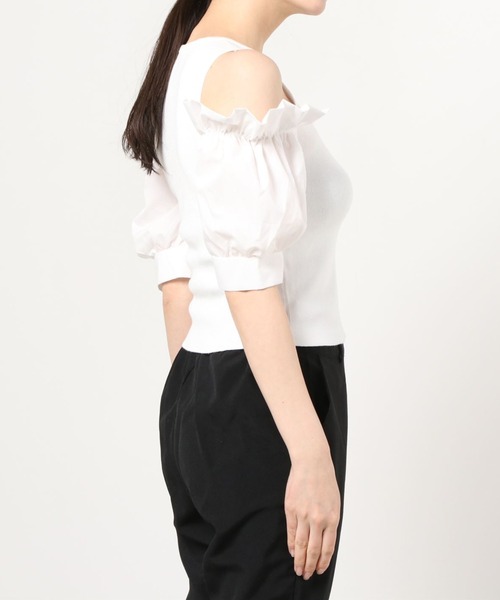 WEGO(ウィゴー)の「WEGO/オープンショルダー切り替えTシャツ(Tシャツ/カットソー・レディース・ホワイト・FREE)」の2枚目の写真