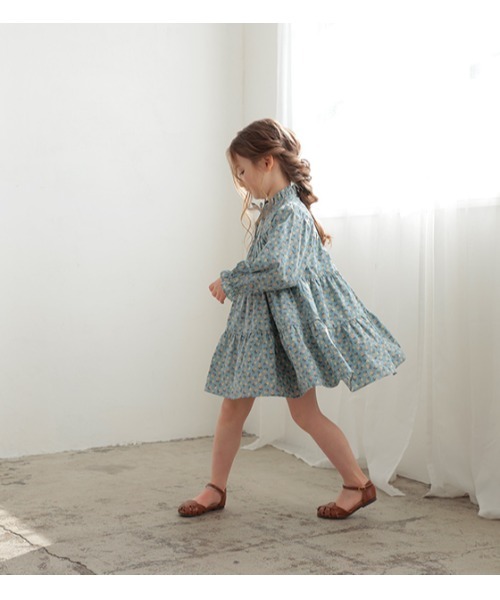 StompStamp（ストンプスタンプ）の「Coquette コケット　C131004 ｽﾀﾝﾄﾞﾌﾗﾜｰOP（ワンピース・キッズ・ブルー・100cm/80ｃｍ/120cm/130cm/110cm/90cm）」の5枚目の写真