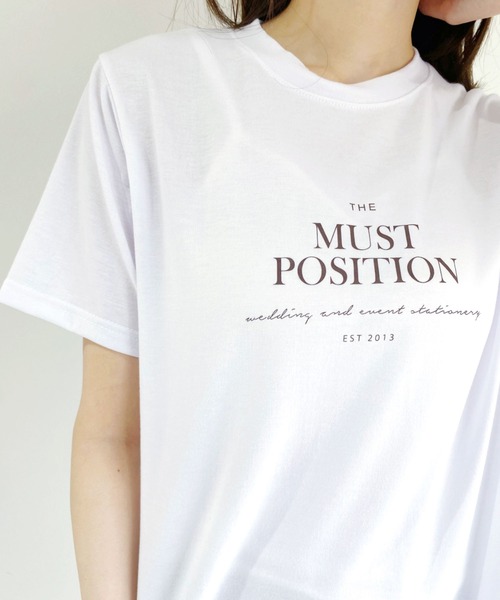 CLEA（クレア）の「center logo tee（Tシャツ/カットソー・レディース・ホワイト/ブラウン/グレイッシュベージュ・FREE）」の4枚目の写真