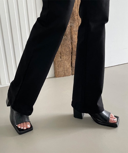 chuclla（チュクラ）の「Square-toe strap sandal chs137（サンダル・レディース・ホワイト/ブラック/イエロー・38/37/40/36/39）」の8枚目の写真