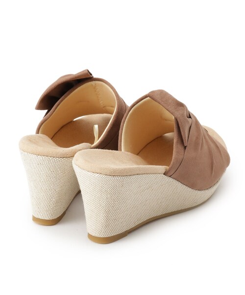 DRESKIP（ドレスキップ）の「◆ねじりリボンまが～るサンダル（サンダル・レディース・ブラック/グリーン/ブラウン系/ベージュ系・35/45/25）」の5枚目の写真