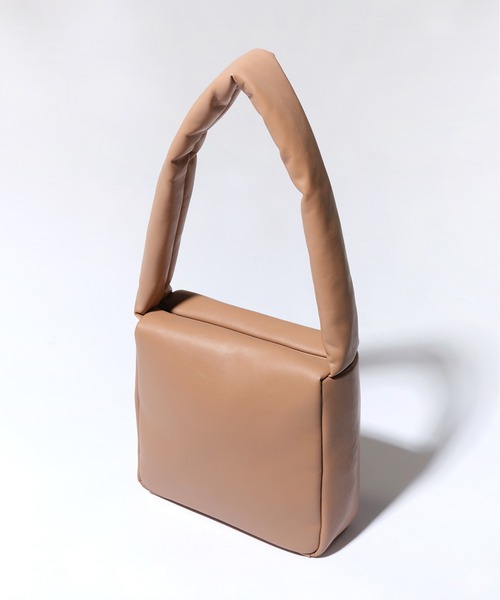 SAMO ONDOH（セイモオンド）の「【SAMO ONDOH】SPONGE BAG M LAMBSKIN / セイモオンド スポンジバッグ M ラムスキン（ショルダーバッグ・レディース・ブラック/ピンク/グリーン/クリーム/ブラウン/ブルー/レモンイエロー/スモーキーグリーン系・FREE）」の12枚目の写真