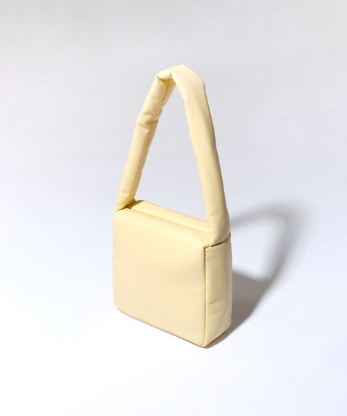 SAMO ONDOH（セイモオンド）の「【SAMO ONDOH】SPONGE BAG M LAMBSKIN / セイモオンド スポンジバッグ M ラムスキン（ショルダーバッグ・レディース・ブラック/ピンク/グリーン/クリーム/ブラウン/ブルー/レモンイエロー/スモーキーグリーン系・FREE）」の17枚目の写真