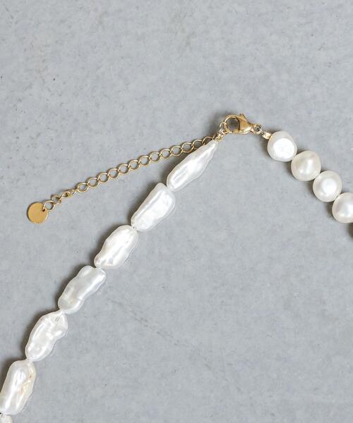 Preek（プリーク）の「＜PREEK＞HALF &HALF BAROQUE PEARL NECKLACE 42/ネックレス（ネックレス・レディース・ホワイト・FREE）」の4枚目の写真