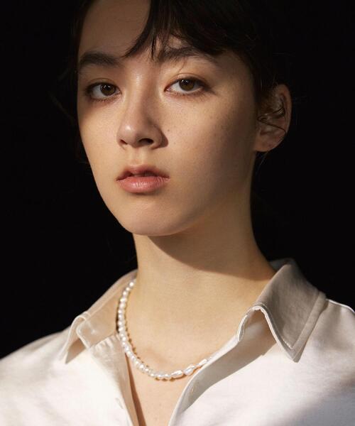 Preek（プリーク）の「＜PREEK＞HALF &HALF BAROQUE PEARL NECKLACE 42/ネックレス（ネックレス・レディース・ホワイト・FREE）」の2枚目の写真