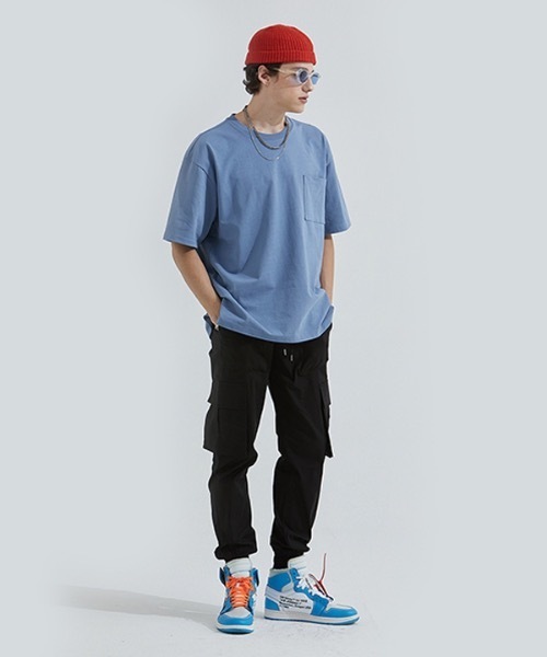 AT THE MOMENT(アットザモーメント)の「【AT THE MOMENT 】ビッグポケット オーバーサイズティーシャツ / Big Pocket Oversized T-shirt(Tシャツ/カットソー・メンズ・ホワイト/ブラック/ベージュ/ブルーグレー・MEDIUM/LARGE)」の15枚目の写真