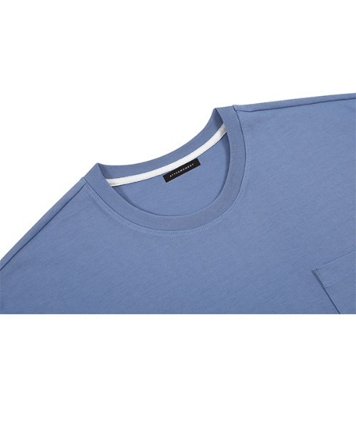 AT THE MOMENT(アットザモーメント)の「【AT THE MOMENT 】ビッグポケット オーバーサイズティーシャツ / Big Pocket Oversized T-shirt(Tシャツ/カットソー・メンズ・ホワイト/ブラック/ベージュ/ブルーグレー・MEDIUM/LARGE)」の20枚目の写真