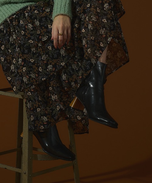 natural couture（ナチュラルクチュール）の「ウッドヒールデイリーブーツ（ブーツ・レディース・アイボリー/ブラック/ブラウン・MEDIUM/LARGE）」の3枚目の写真