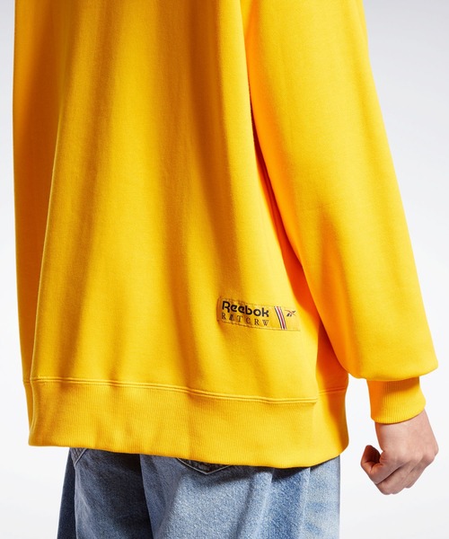 Reebok（リーボック）の「ロマンティック クラウン クルー スウェットシャツ / Romantic Crown Crew Sweatshirt（スウェット・メンズ・イエロー/オフホワイト/ブラック・MEDIUM/SMALL/X-SMALL/XXX-LARGE/LARGE/X-LARGE/XX-LARGE）」の6枚目の写真