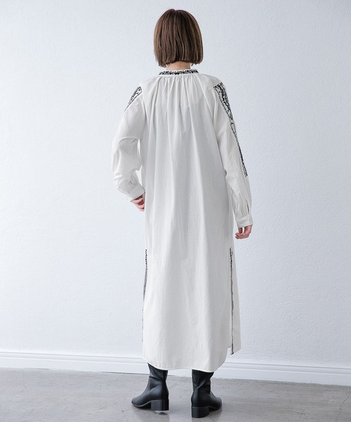 ペットアポテルワンピース A part by（アパートバイ）の「Coシシュウサックワンピース