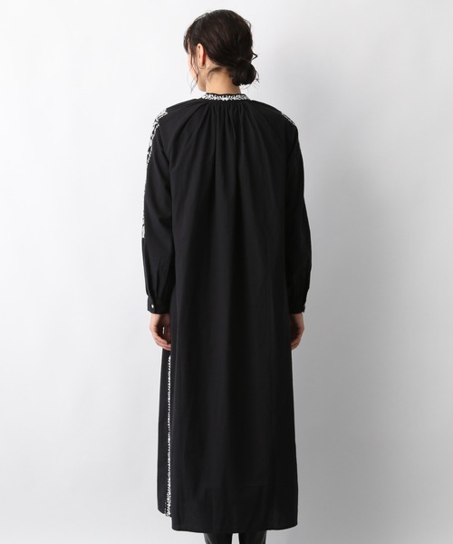A part by（アパートバイ）の「Coシシュウサックワンピース