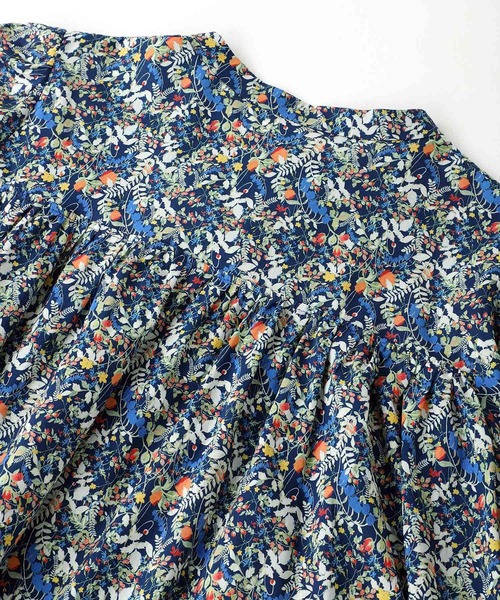 NIMES（ニーム）の「Liberty スタンドカラーブラウス（シャツ/ブラウス・レディース・ネイビー/ブルー/グリーン・F）」の21枚目の写真