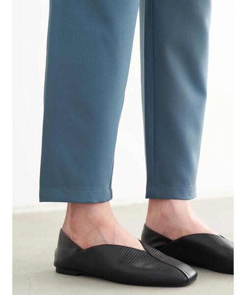 earth music&ecology(アースミュージックアンドエコロジー)の「スッキリリラックステーパードパンツ *(その他パンツ・レディース・ブラック/ピンク/グリーン/ホワイト系その他2・M/L)」の11枚目の写真