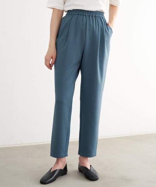 earth music&ecology(アースミュージックアンドエコロジー)の「スッキリリラックステーパードパンツ *(その他パンツ・レディース・ブラック/ピンク/グリーン/ホワイト系その他2・M/L)」の3枚目の写真