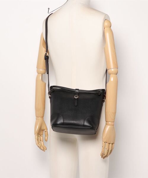 m.f.editorial（エムエフエディトリアル）の「アニマル型押し ショルダーバッグ（ショルダーバッグ・レディース・ブラック/ベージュ・FREE）」の4枚目の写真