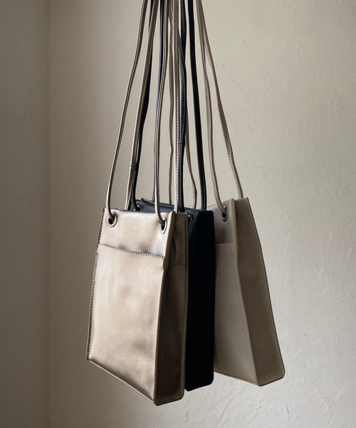 ReNorm（リノーム）の「ミニショルダーバッグ（ショルダーバッグ・レディース・グレイッシュベージュ/ブラック/ゴールド・フリー）」の5枚目の写真