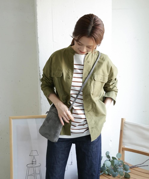 URBAN RESEARCH DOORS（アーバンリサーチドアーズ）の「コットンミリタリースタンドシャツ（シャツ/ブラウス・レディース・カーキ/ネイビー・ONE）」の7枚目の写真