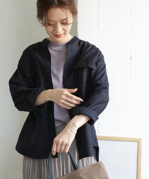 URBAN RESEARCH DOORS（アーバンリサーチドアーズ）の「コットンミリタリースタンドシャツ（シャツ/ブラウス・レディース・カーキ/ネイビー・ONE）」の10枚目の写真