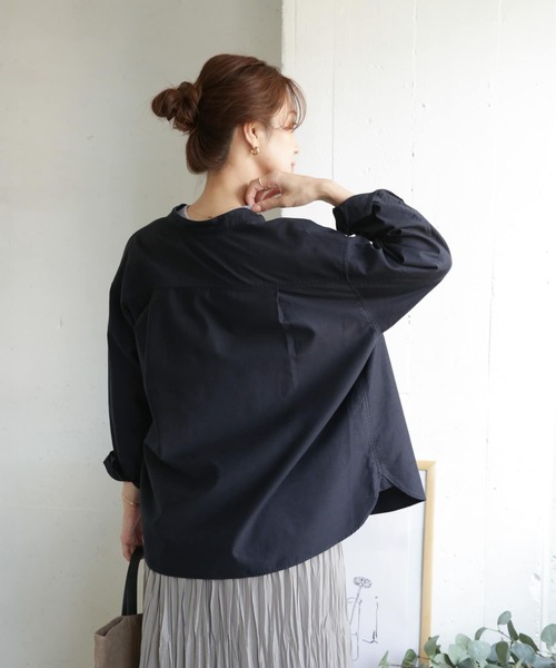 URBAN RESEARCH DOORS（アーバンリサーチドアーズ）の「コットンミリタリースタンドシャツ（シャツ/ブラウス・レディース・カーキ/ネイビー・ONE）」の13枚目の写真