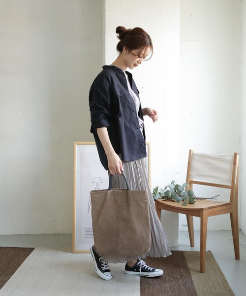 URBAN RESEARCH DOORS（アーバンリサーチドアーズ）の「コットンミリタリースタンドシャツ（シャツ/ブラウス・レディース・カーキ/ネイビー・ONE）」の15枚目の写真