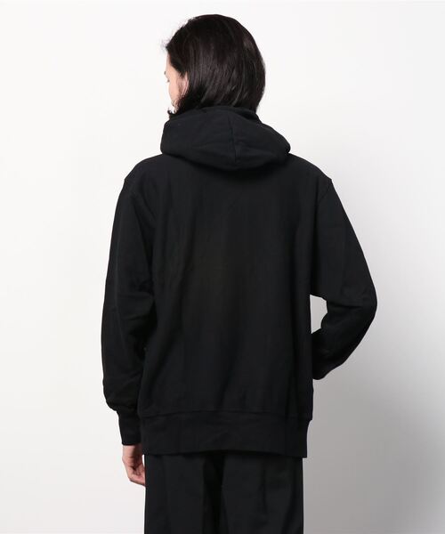 LES TIEN(レスティエン)の「LES TIEN(レス ティエン)CROPPED HOODIE(パーカー・メンズ・ブラック/チャコール・MEDIUM/SMALL/LARGE)」の4枚目の写真