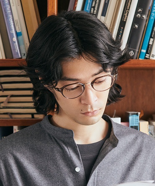 UNITED ARROWS（ユナイテッドアローズ）の「ボストン型 めがね｜Zoff｜UNITED ARROWS  (ゾフ｜ユナイテッドアローズ)（メガネ・レディース・ライトブラウン/ブラック・FREE）」の5枚目の写真