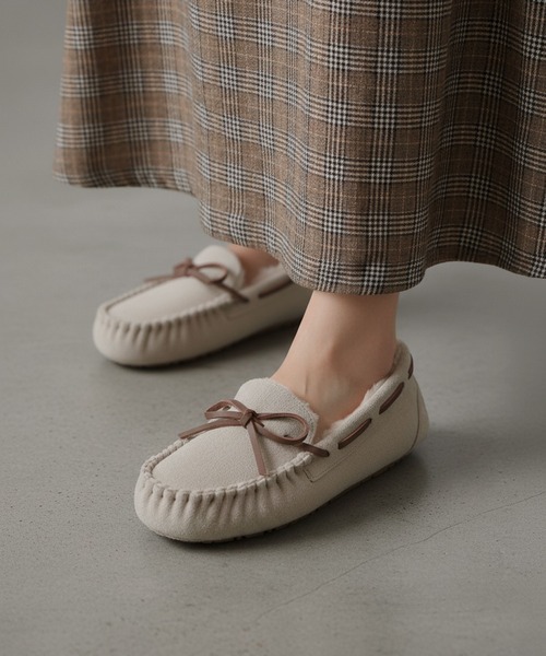 LibertyDoll(リバティードール)の「LibertyDoll フラットモカシンレースボアスリッポンシューズ(モカシン/デッキシューズ・レディース・ライトグレー/ブラック/ダークブラウン/ダークグレー/キャメル/レオパード/ベージュ/ネイビー・LL/S/M/L)」の5枚目の写真