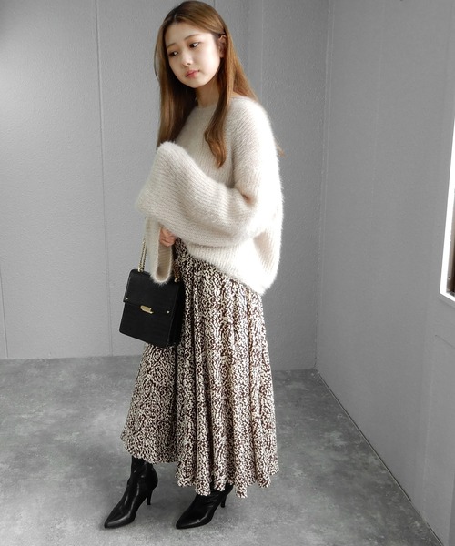 minia(ミニア)の「ポインテッドトゥフェイクレザーショートブーツ ◆(ブーツ・レディース・ブラック・S/M/L/LL)」の2枚目の写真