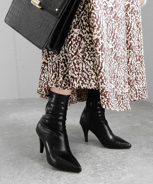 minia(ミニア)の「ポインテッドトゥフェイクレザーショートブーツ ◆(ブーツ・レディース・ブラック・S/M/L/LL)」の6枚目の写真