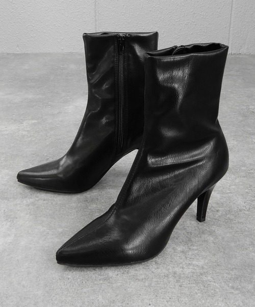 minia(ミニア)の「ポインテッドトゥフェイクレザーショートブーツ ◆(ブーツ・レディース・ブラック・S/M/L/LL)」の10枚目の写真